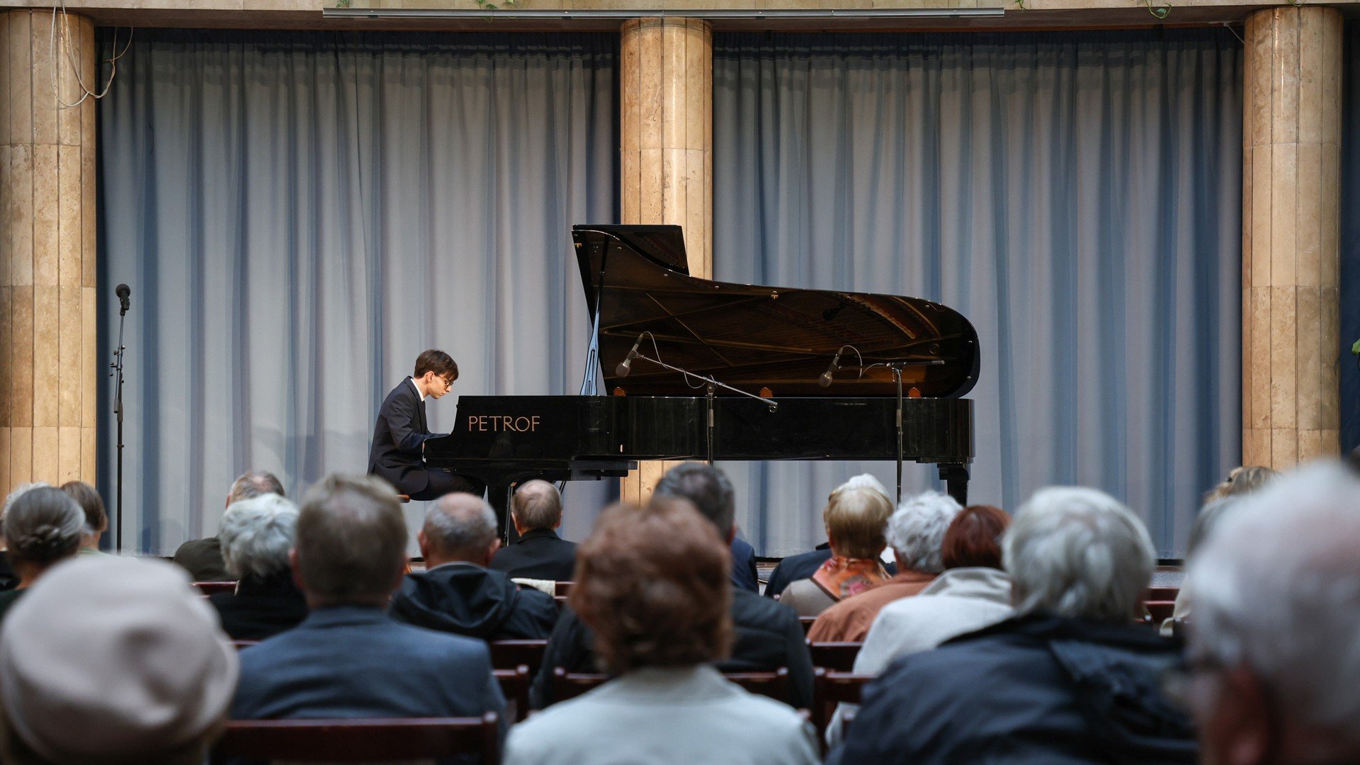 Gránit klub 2025. október